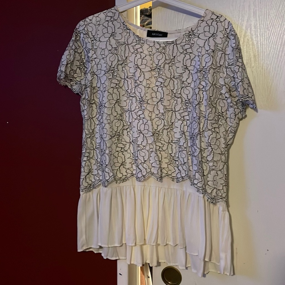 Karen Kane top